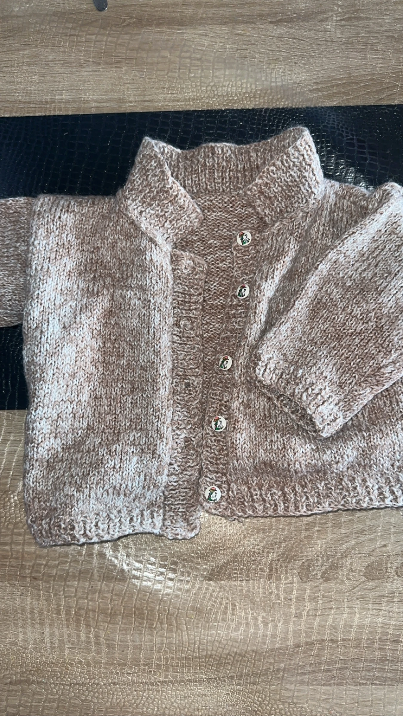 Gilet en laine petite fille beige 